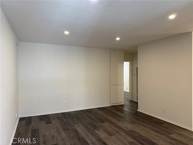 MLS #WS25184934 image #2