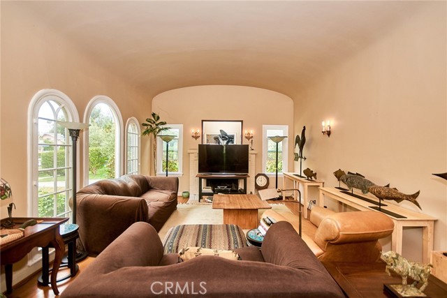 MLS #WS25185431 image #2