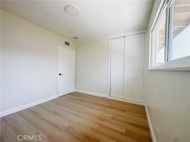 MLS #WS25186052 image #11