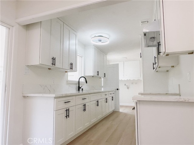 MLS #WS25186052 image #15