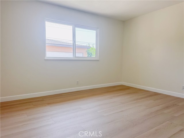 MLS #WS25186052 image #6