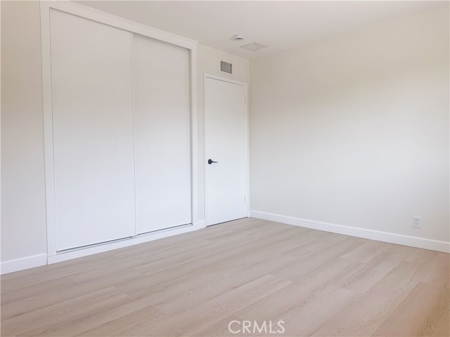 MLS #WS25186052 image #7