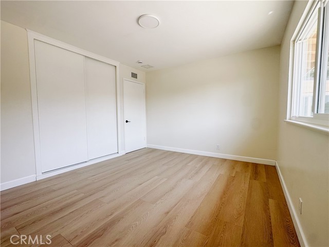 MLS #WS25186052 image #8