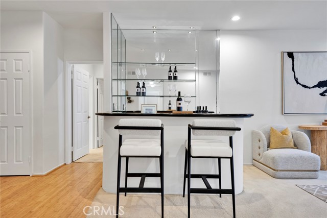 MLS #WS25187033 image #5