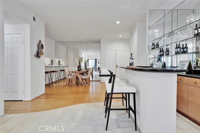 MLS #WS25187033 image #8