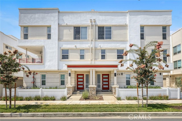 MLS #WS25187553 image #1