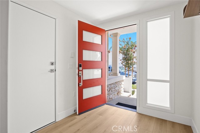 MLS #WS25187553 image #3