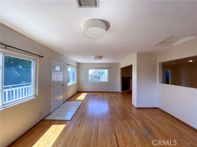 MLS #WS25188144 image #13