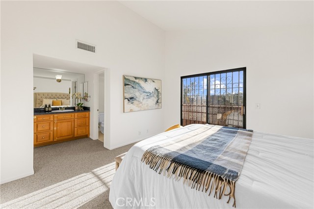 MLS #WS25189246 image #16