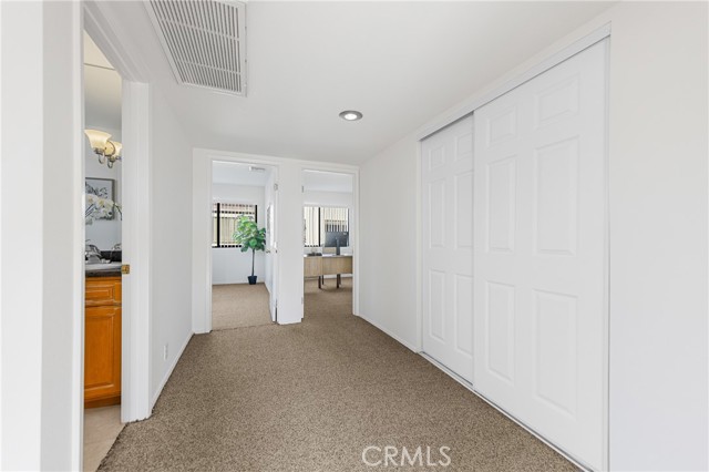 MLS #WS25189246 image #20