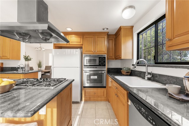 MLS #WS25189246 image #9