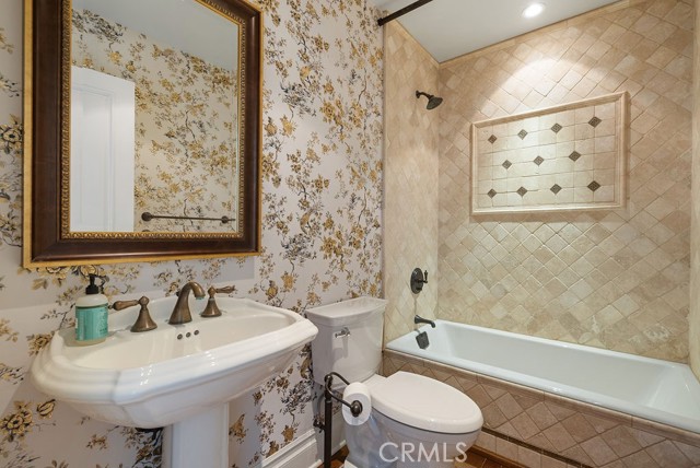 MLS #WS25190070 image #13