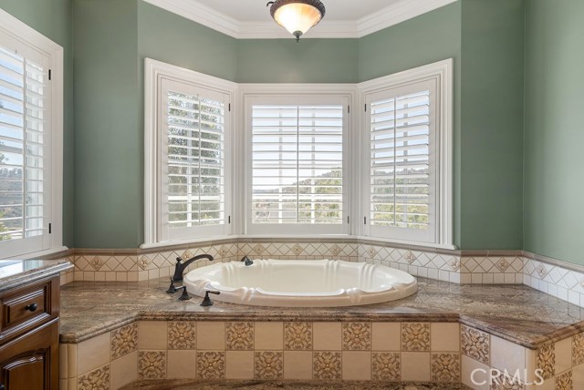 MLS #WS25190070 image #16