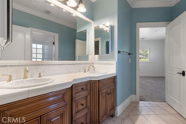 MLS #WS25190070 image #21