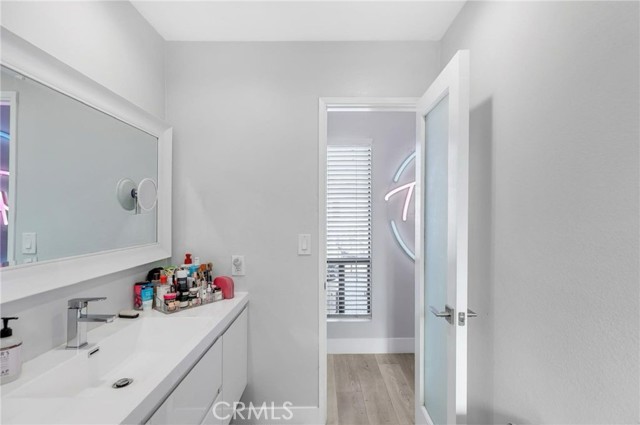 MLS #WS25192117 image #17