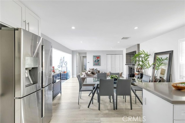 MLS #WS25192117 image #8