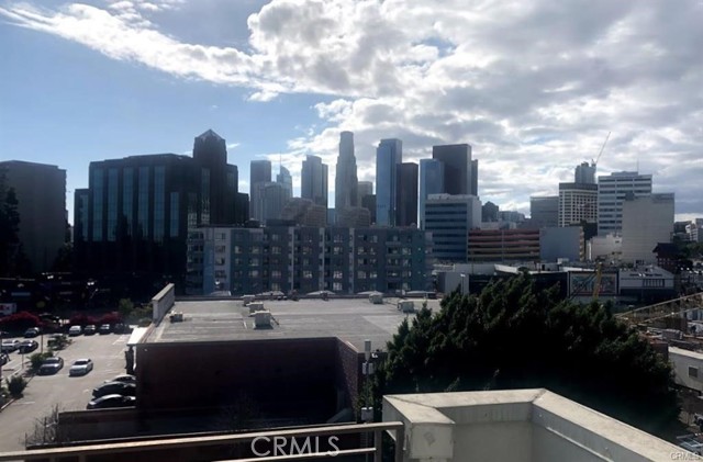 MLS #WS25193173 image #1