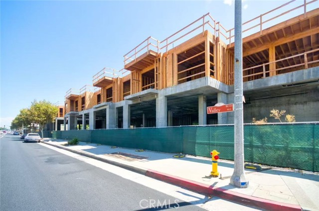 MLS #WS25195575 image #8