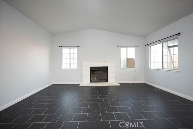 MLS #WS25196054 image #2