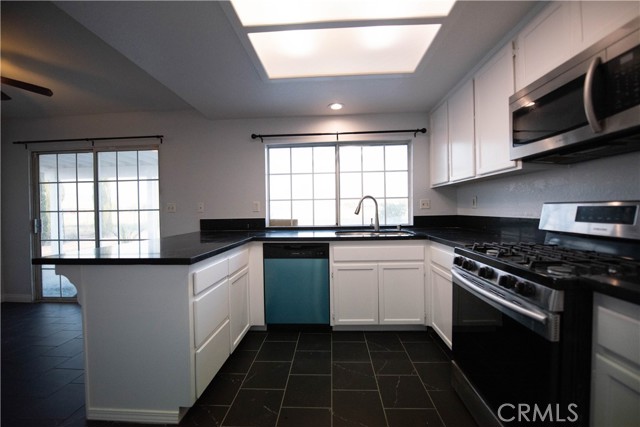 MLS #WS25196054 image #4