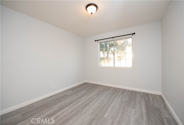 MLS #WS25196054 image #9