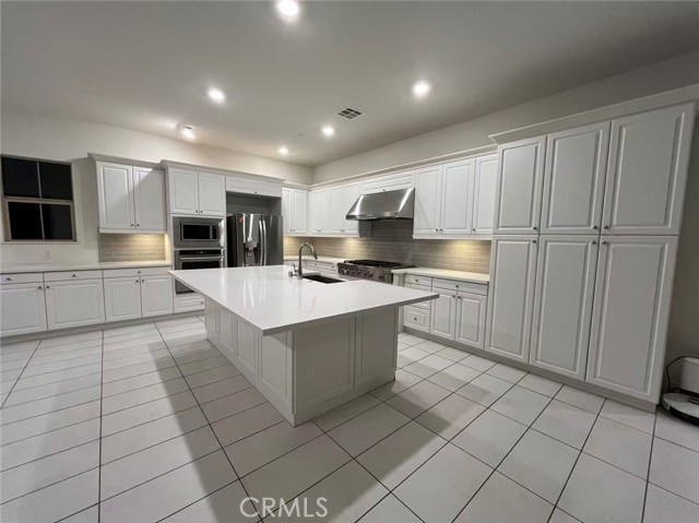 MLS #WS25197567 image #7