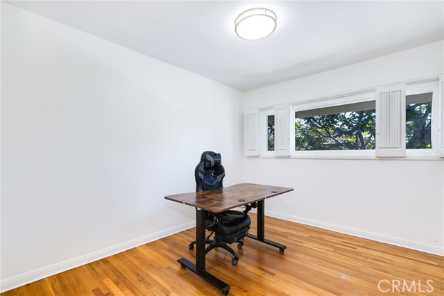 MLS #WS25197636 image #18