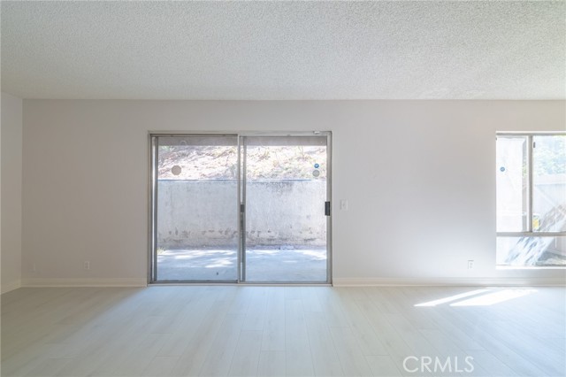 MLS #WS25198490 image #16