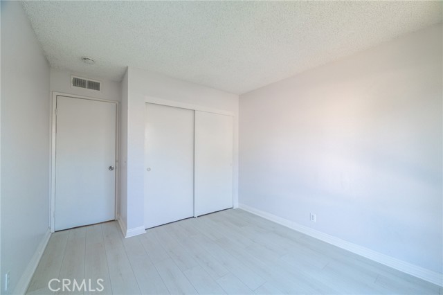 MLS #WS25198490 image #19