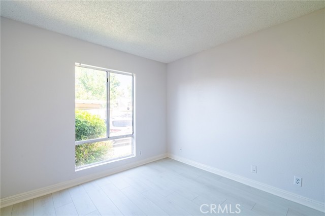 MLS #WS25198490 image #20