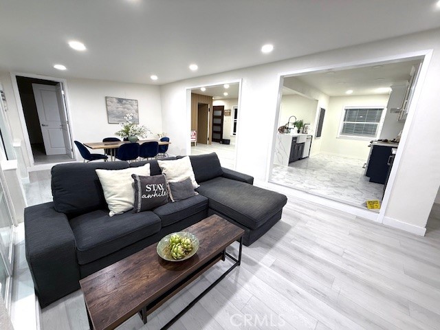 MLS #WS25199709 image #11