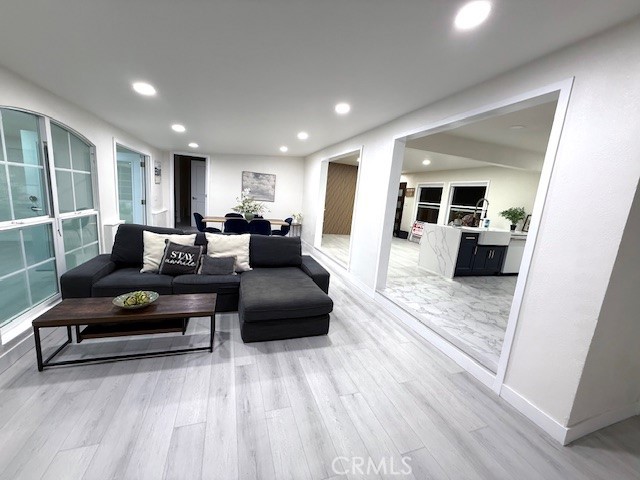 MLS #WS25199709 image #12