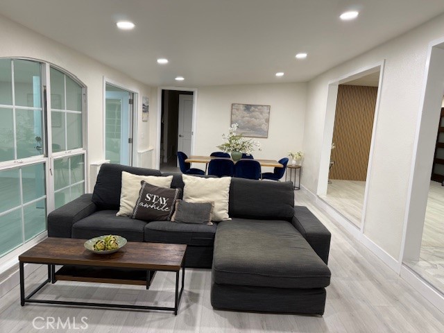 MLS #WS25199709 image #13