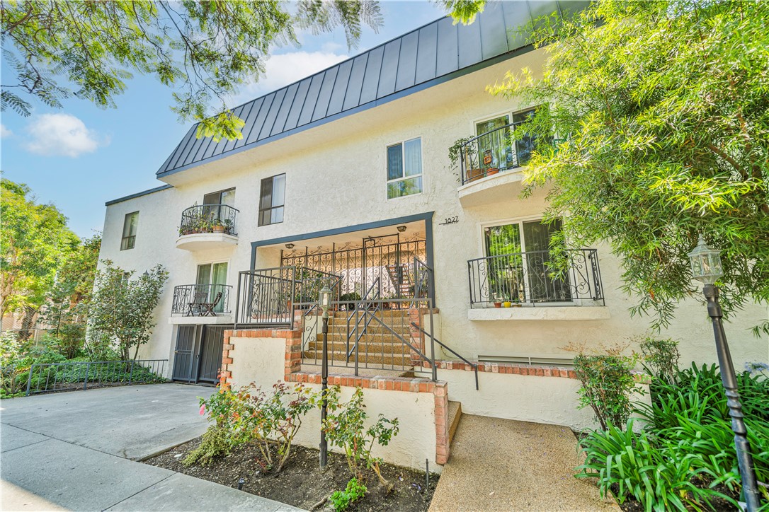 MLS #WS25201086 image #25