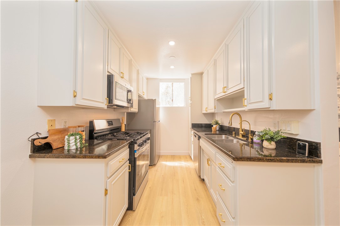 MLS #WS25201086 image #8