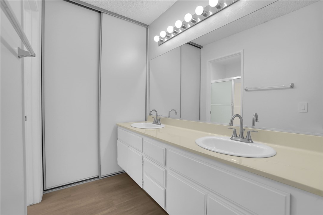 MLS #WS25201554 image #10