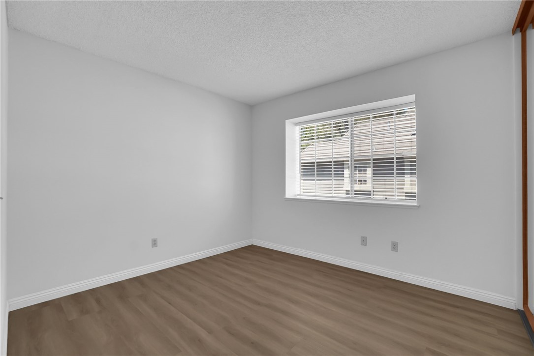 MLS #WS25201554 image #12