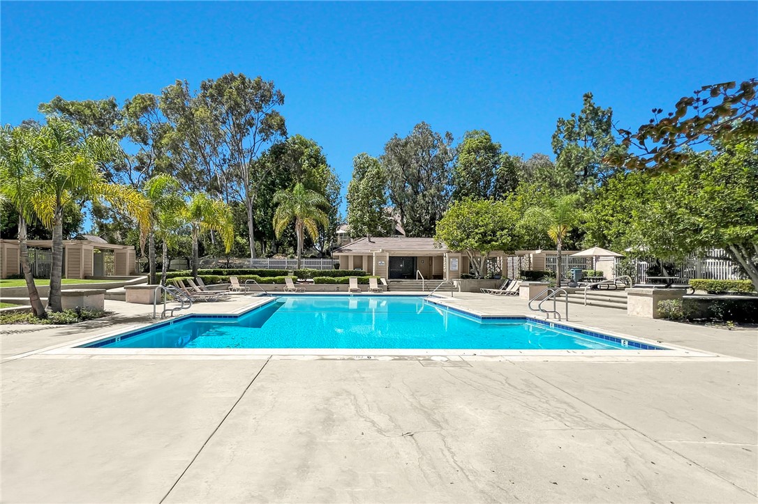 MLS #WS25201554 image #16