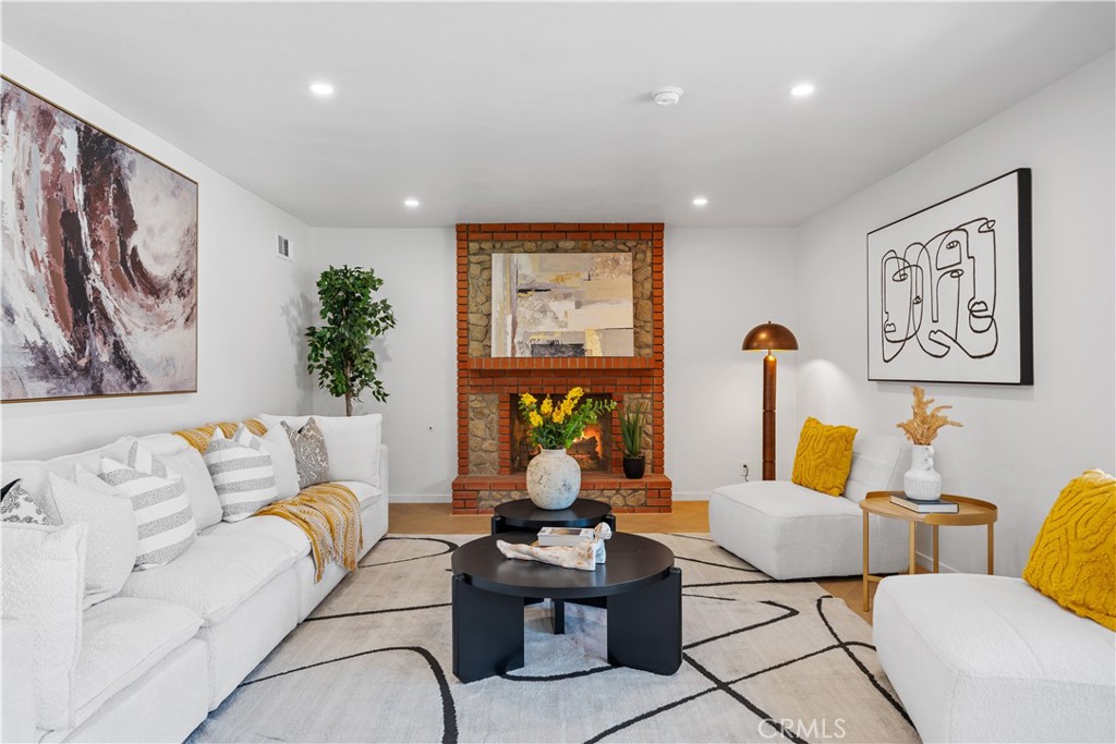 MLS #WS25201818 image #21