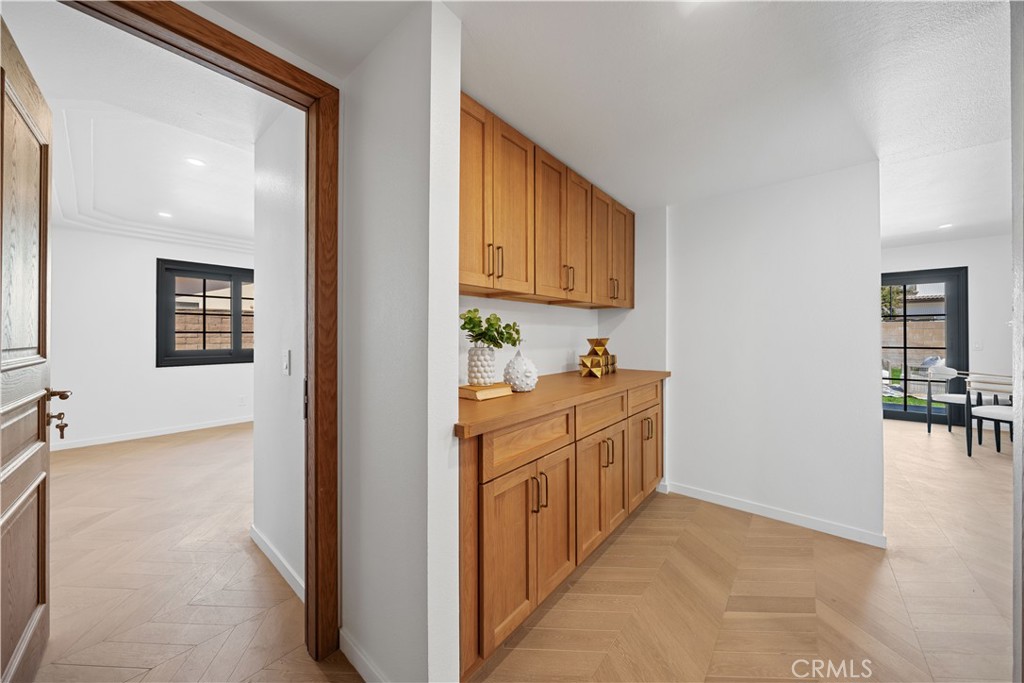 MLS #WS25201818 image #25