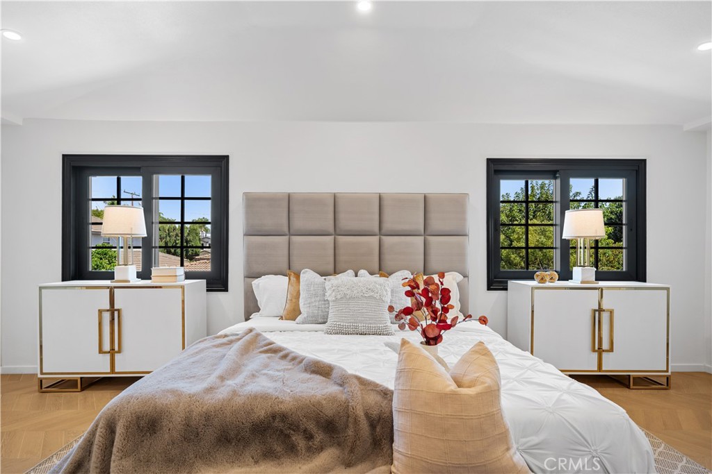 MLS #WS25201818 image #30