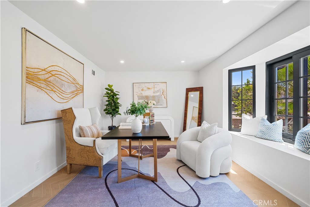 MLS #WS25201818 image #5