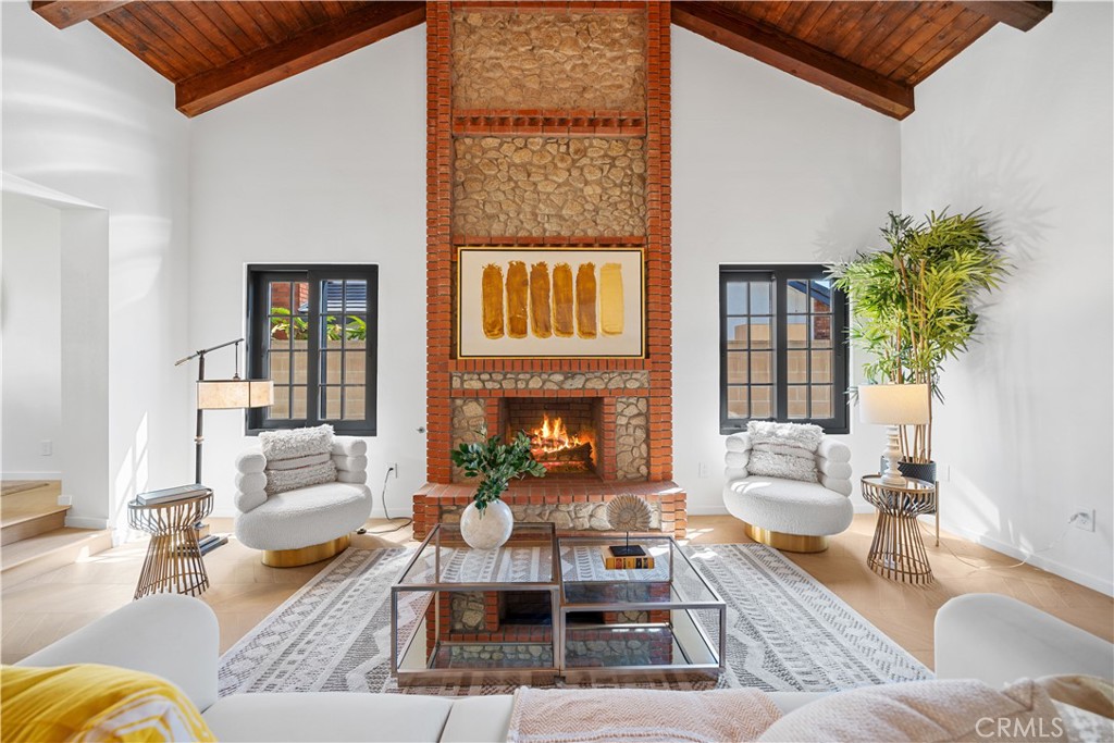 MLS #WS25201818 image #9