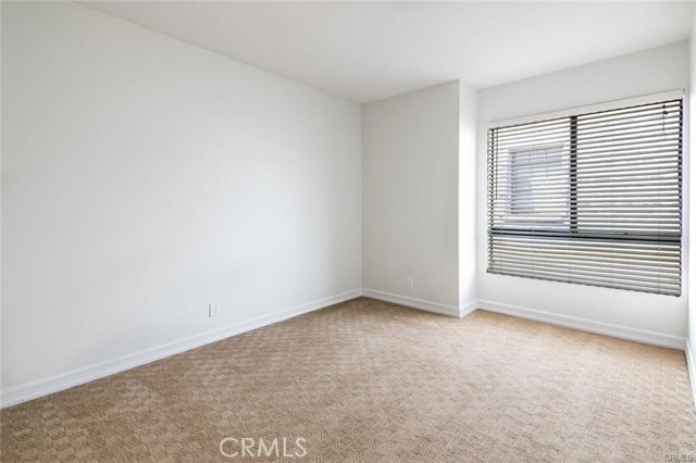 MLS #WS25204362 image #10