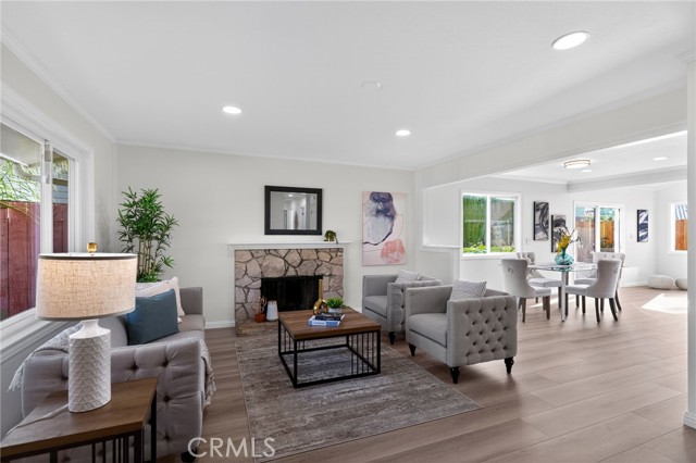 MLS #WS25207515 image #5