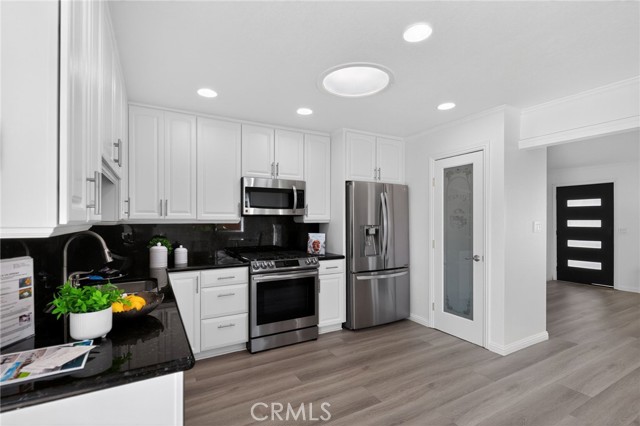 MLS #WS25207515 image #8