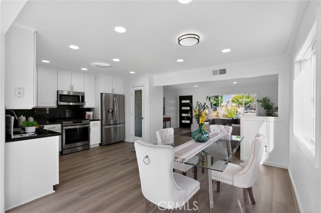 MLS #WS25207515 image #9