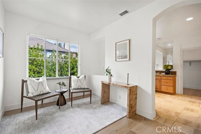 MLS #WS25208159 image #20