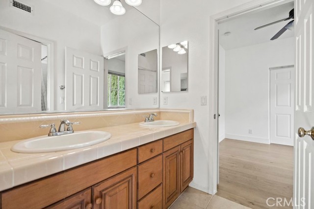 MLS #WS25208159 image #29