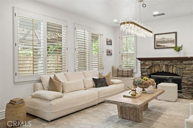 MLS #WS25208159 image #9